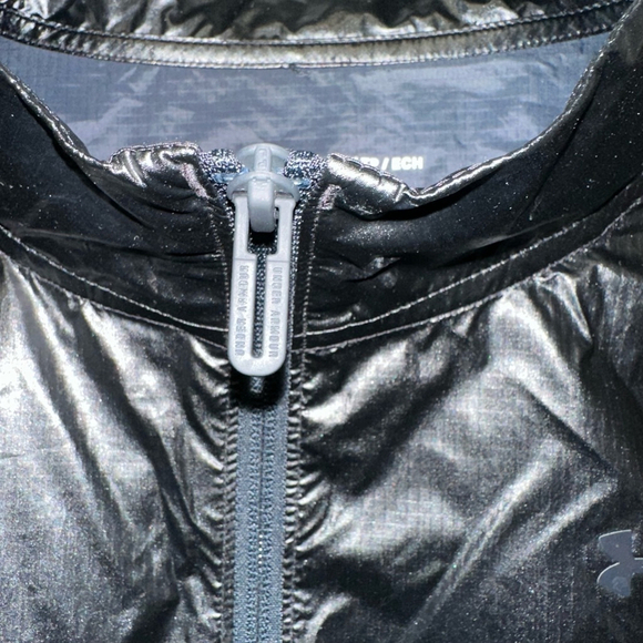 Women's Under Armour Pullover Jacket Size XS Black Lightweight Windbreaker - Picture 10 of 12